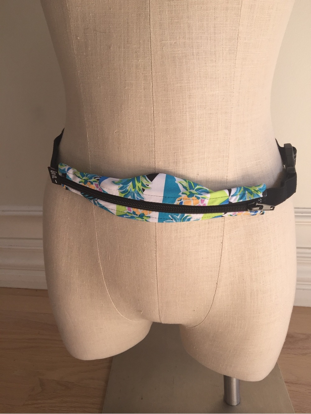 SPIbelt Expandable Large Pocket Running Belt Paradise Tropical Print